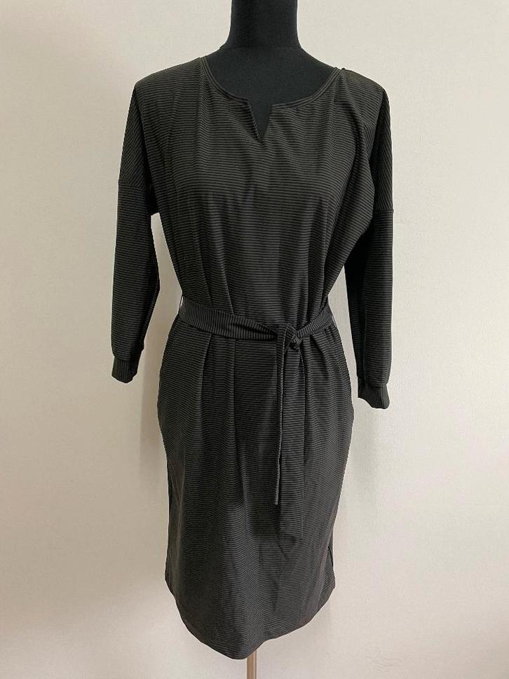 J230 - Zwart-groene polyamide Sandwich jurk maat S (1), Kleding | Dames, Jurken, Zo goed als nieuw, Maat 38/40 (M), Zwart, Knielengte