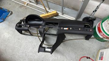 E46 dashboard zwart beschikbaar voor biedingen