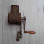 Antieke molen / rasp ijzer, gemerkt IDA, Ophalen