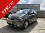 Toyota Aygo 1.0-12V Aspiration Green | Airco | Parkeersensor, Voorwielaandrijving, Gebruikt, 4 stoelen, Alcantara