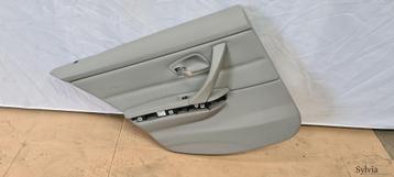 Deurpaneel links achter BMW 3 serie E90 E91 grijs leder 7150 beschikbaar voor biedingen
