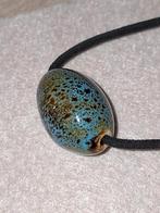Ongedragen zwarte ketting turkoois bruin porseleinen hanger, Verzenden, Nieuw, Steen of Mineraal, Verstelbaar