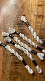 5 strengetjes DMC 5 cotton perle, Hobby en Vrije tijd, Ophalen of Verzenden, Borduurgaren of Zijde