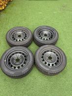 Set van 4 winterbanden met stalen velgen, Pirelli 205/55 R16, Ophalen, Zo goed als nieuw
