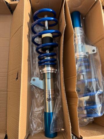 Nieuw!! Schroefset caddy mk3 en mk4 zware versie beschikbaar voor biedingen