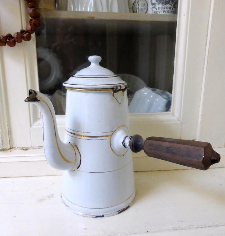 Emaillen chocolatière / chocoladekan wit met gouden bies kan, Antiek en Kunst, Antiek | Emaille, Ophalen of Verzenden