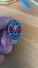Gothic skull ring - 21, 20 of groter, IJzer of Staal, Ophalen of Verzenden, Zo goed als nieuw