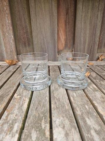 2 Schott Zwiesel Whiskey glazen met extra brede bodem beschikbaar voor biedingen