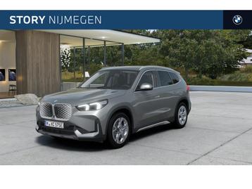 BMW iX1 eDrive20 Pure Edition / Adaptieve LED / Comfort Acce beschikbaar voor biedingen