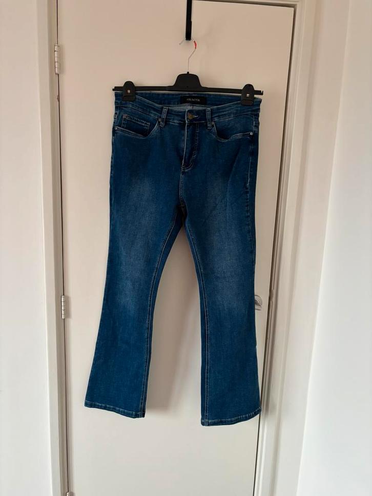 Fox Factor flared jeans maat 46, Kleding | Dames, Grote Maten, Zo goed als nieuw, Broek of Spijkerbroek, Blauw, Ophalen of Verzenden