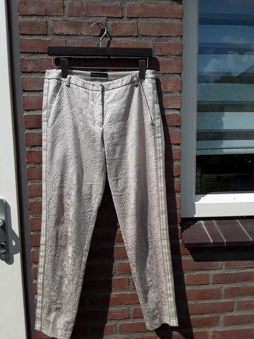 Luxe broek van SUMMUM Amsterdam, 38 bewerkt met bies, Kleding | Dames, Broeken en Pantalons, Zo goed als nieuw, Maat 38/40 (M)
