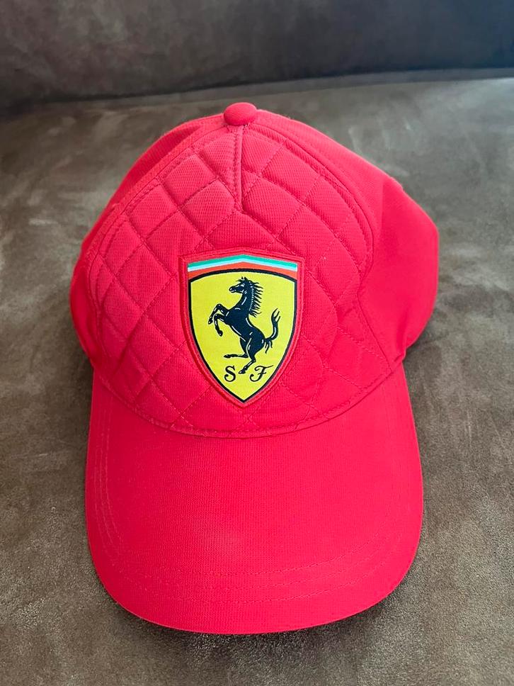 Ferrari Pet – Gewatteerd Design – Officieel Product, Verzamelen, Automerken, Motoren en Formule 1, Nieuw, Formule 1, Ophalen of Verzenden