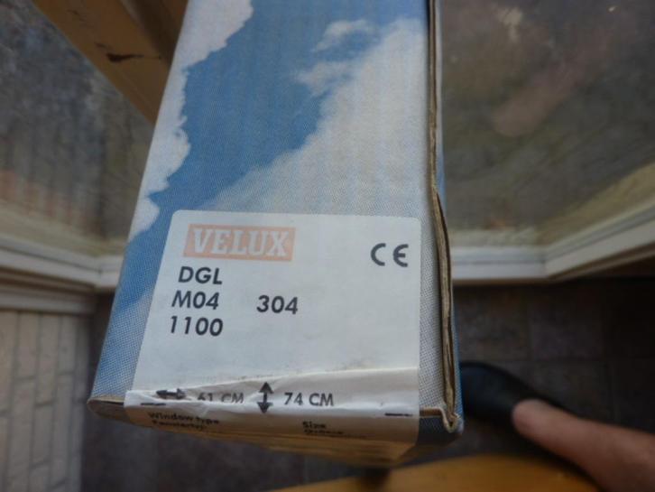 Nieuw Velux verduisteringsgordijn / DGL M04 ( 78 x 98 )., Huis en Inrichting, Stoffering | Gordijnen en Lamellen, Nieuw, Minder dan 100 cm