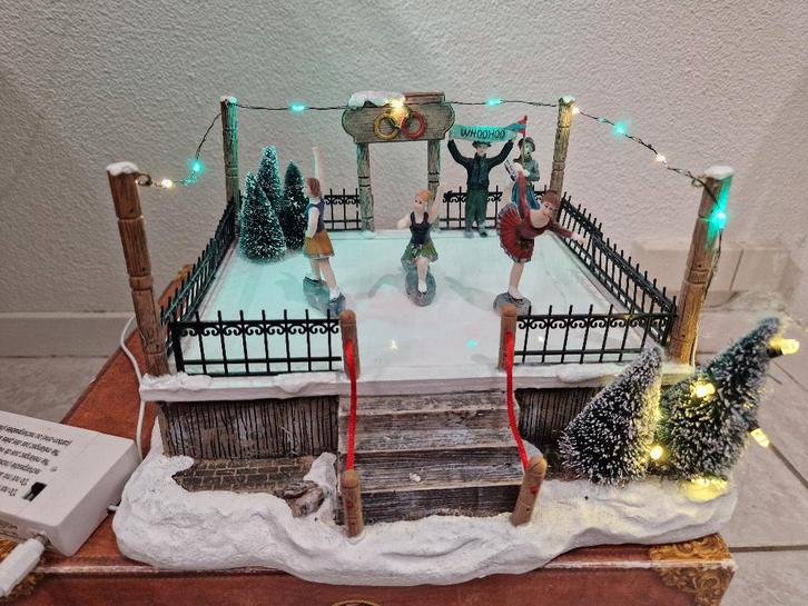 Luville collectables – Figure skating, Diversen, Kerst, Zo goed als nieuw, Ophalen of Verzenden