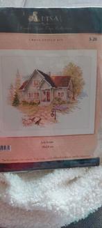 ALISA BORDUURPAKKET JULY HOUSE 18x14, Ophalen of Verzenden, Nieuw, Handborduren, Borduurpakket