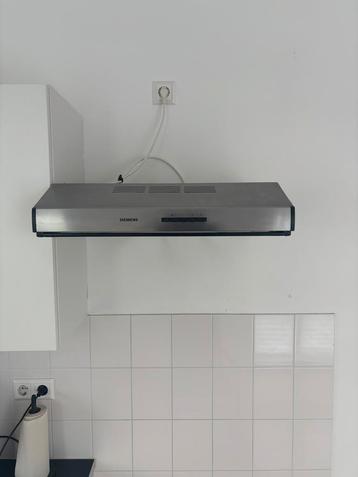 Siemens Afzuigkap – Compact & Krachtig (60x14x49 cm) beschikbaar voor biedingen