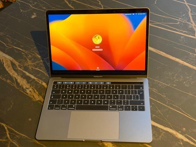 Macbook Pro 13" 2017, Computers en Software, Apple Macbooks, Gebruikt, MacBook Pro, 13 inch, 2 tot 3 Ghz, 256 GB, 8 GB, Qwerty