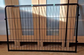 Hondenbench 106 x 69 x 71 cm (met open bovenkant) beschikbaar voor biedingen