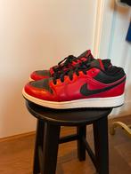 Nike Jordan 1 low reverse bred, Nieuw, Sneakers of Gympen, Nike, Zwart