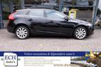 Volvo V40 T3 150 pk Momentum, Navi, Bluetooth, 17 inch, Voorwielaandrijving, Gebruikt, 4 cilinders, Leder en Stof