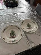 Seltmann Weiden made germany , 2 dinerborden , kerst, Antiek en Kunst, Antiek | Servies compleet, Ophalen of Verzenden
