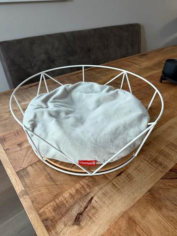 Beeztees kattenmand of voor kleine hond beschikbaar voor biedingen