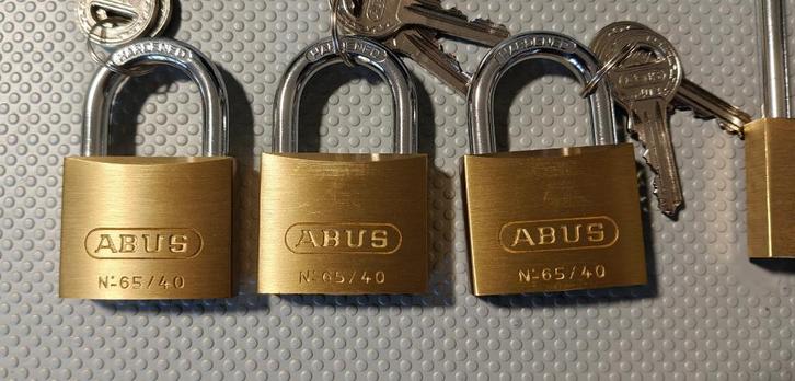 Abus hangslot, Doe-het-zelf en Verbouw, Hang- en Sluitwerk, Nieuw, Slot, Koper of Messing, Ophalen of Verzenden
