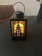 LED lantaarn met kerk 20x10x10 cm, Huis en Inrichting, Woonaccessoires | Kandelaars en Kaarsen, Zwart, Ophalen of Verzenden, Zo goed als nieuw