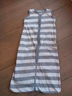K199 Grijs-witte zomerslaapzak HEMA maat 68-80, Kinderen en Baby's, Dekens, Slaapzakjes en Inbakerproducten, Ophalen of Verzenden