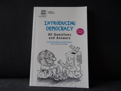 NIEUW : Introducing democracy David Beetham Kevin Boyle, Boeken, Studieboeken en Cursussen, Nieuw, HBO, Beta, Ophalen of Verzenden