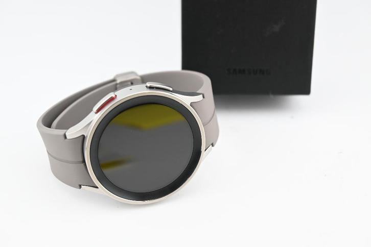 Samsung Galaxy Watch 5 PRO 45MM LTE, Sieraden, Tassen en Uiterlijk, Sporthorloges, Zo goed als nieuw, Android, Zwart, Ophalen of Verzenden