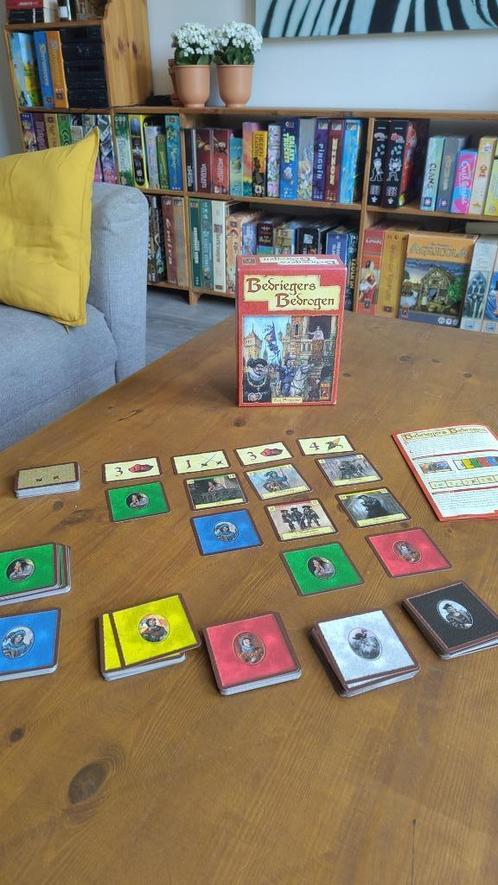 Bedriegers Bedrogen - Kaartspel, Hobby en Vrije tijd, Gezelschapsspellen | Kaartspellen, Zo goed als nieuw, Een of twee spelers