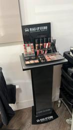 Make-up studio display!, Gehele gezicht, Ophalen of Verzenden, Zo goed als nieuw
