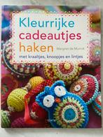 Margriet de Muinck - Kleurrijke cadeautjes haken, Ophalen of Verzenden, Zo goed als nieuw, Margriet de Muinck