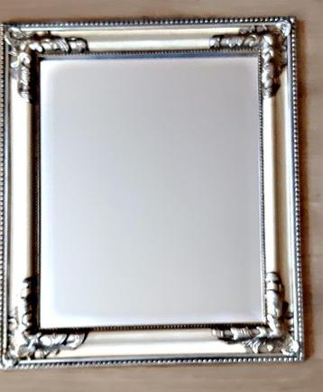 Barok spiegel met facet geslepen glas beschikbaar voor biedingen