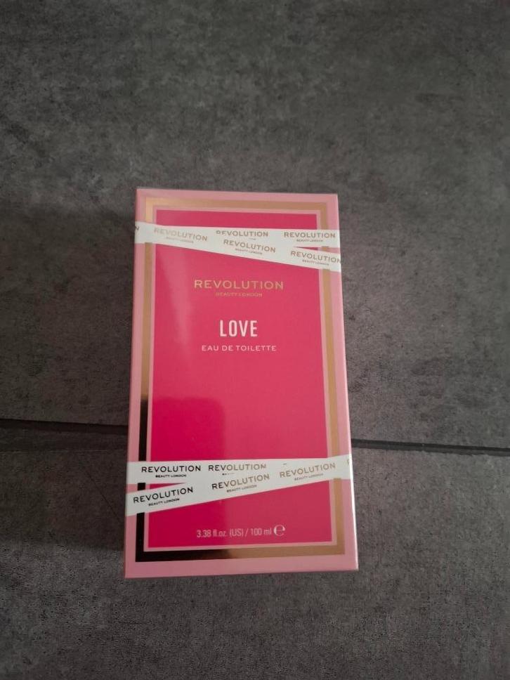 revalution love EDT 100ml nieuw (advr 293), Sieraden, Tassen en Uiterlijk, Uiterlijk | Parfum, Nieuw, Ophalen of Verzenden