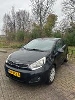 Kia Rio 1.2 I 5DRS 2012 Zwart *nieuwe koppeling, Auto's, Elektrische ramen, 450 kg, 40 €/maand, 4 cilinders
