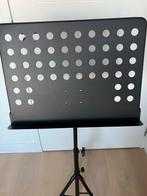 Muziekstandaard - Groot, instelbaar en compact te maken, Muziek en Instrumenten, Ophalen of Verzenden, Zo goed als nieuw, Muziekstandaard