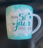 Mok Sarah Abraham 50ste verjaardag vijftig vijftigste jarig, Huis en Inrichting, Keuken | Servies, Gebruikt, Ophalen of Verzenden