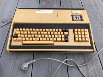 Compudata (Exidy) Sorcerer II (DP1000-4) beschikbaar voor biedingen