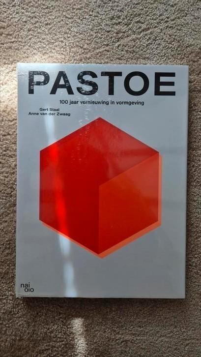 Pastoe 100 jaar vernieuwing in vormgeving, Boeken, Kunst en Cultuur | Fotografie en Design, Nieuw, Overige onderwerpen, Ophalen of Verzenden