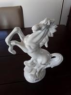Steigerend paard Beeld, Antiek en Kunst, Antiek | Porselein, Ophalen of Verzenden