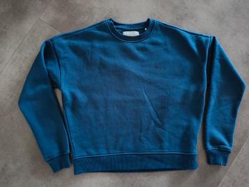 8 hele mooie dames truien en 1 vest maat S beschikbaar voor biedingen