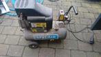 Te koop compressor zie foto, Doe-het-zelf en Verbouw, Compressors, Minder dan 25 liter, Ophalen, Minder dan 200 liter/min