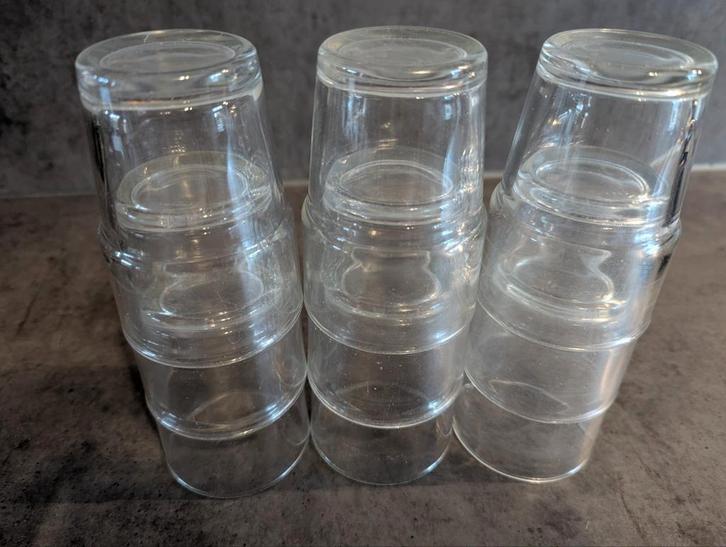 Gratis - 9 Ikea Reko drinkglazen, Huis en Inrichting, Keuken | Servies, Gebruikt, Glas of Glazen, Effen, Glas, Ophalen