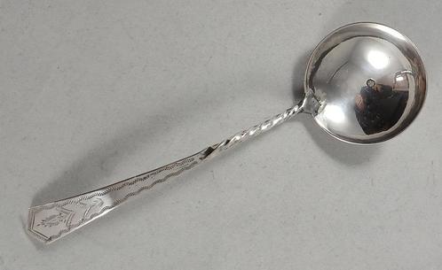 Zilveren Roomlepel Gravé gerepareerd antiek 835 zilver, Antiek en Kunst, Antiek | Goud en Zilver, Zilver, Ophalen of Verzenden