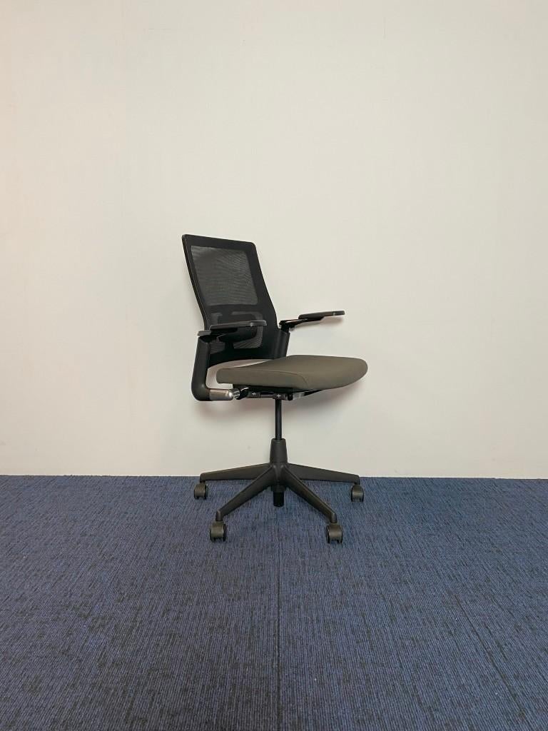 72 x Bureaustoel Ahrend 2020 Verta - antraciet / zwart