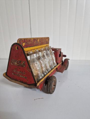 Coca-Cola metaal truck no.215 1933 beschikbaar voor biedingen