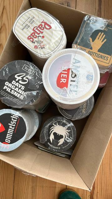Diverse bierviltjes beschikbaar voor biedingen