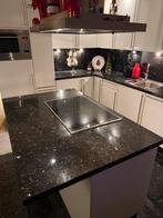 Ruime keuken met kookeiland - 312x250cm, Huis en Inrichting, Keuken | Complete keukens, Gebruikt, Wit, Hoekkeuken, Graniet of Steen